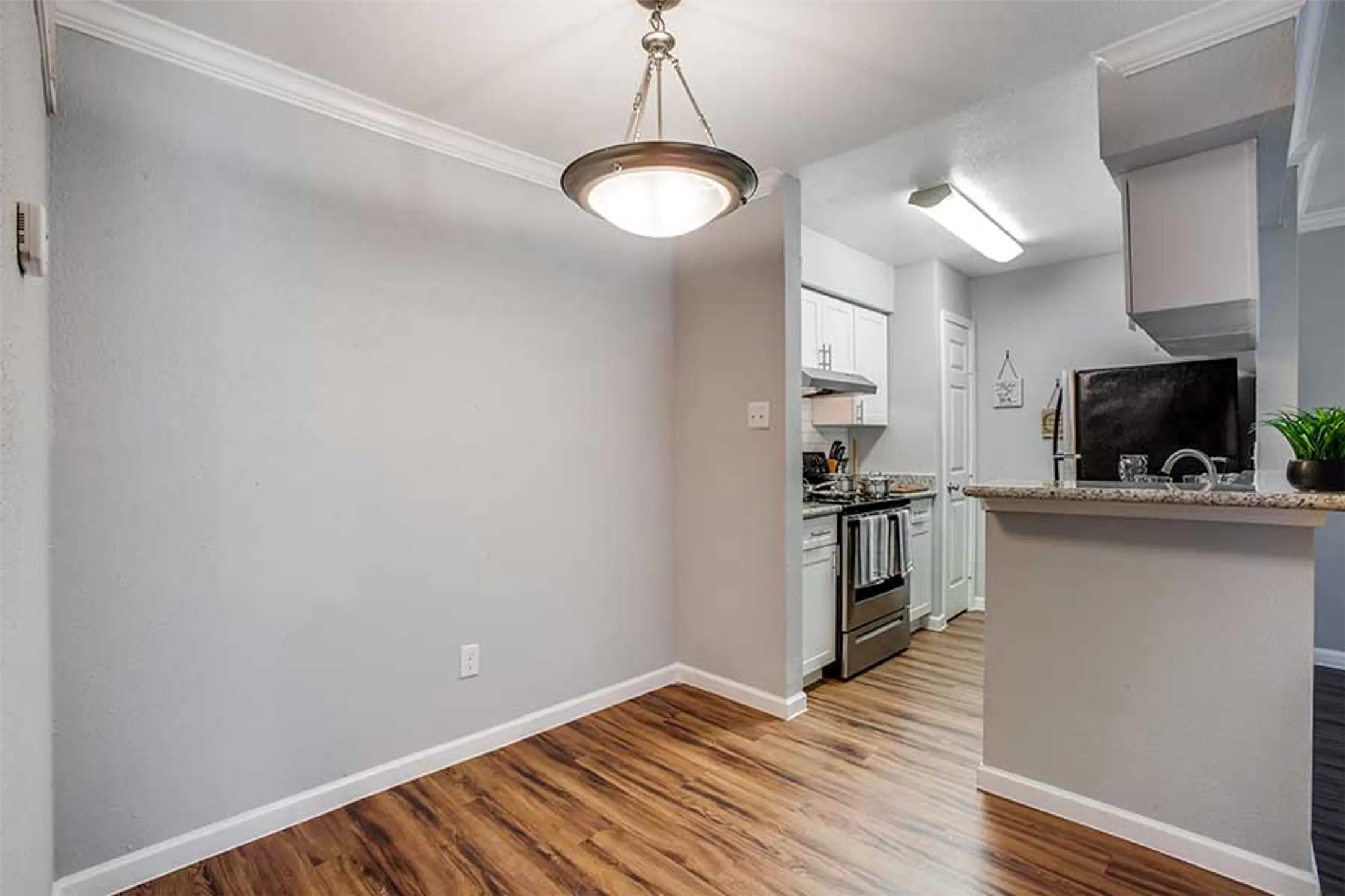 851 Threadneedle Street, Unit 1206 Houston, TX 77079 - Photo 9 of 20 Enjoy $399 first month rent and 50% off application and administrative fees by touring and leasing today.