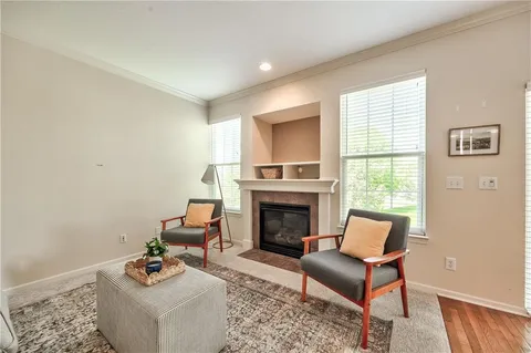 $355,000 | 16164 Linden Street, Overland Park, KS 66085