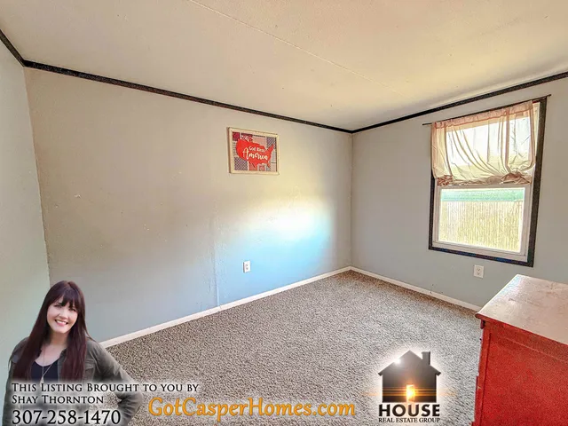 $200,000 | 7647 North Forum, Evansville, WY 82636