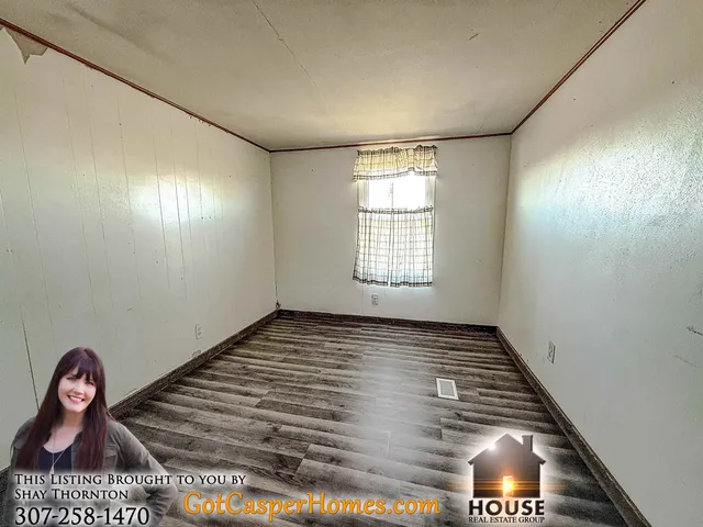 $200,000 | 7647 North Forum, Evansville, WY 82636