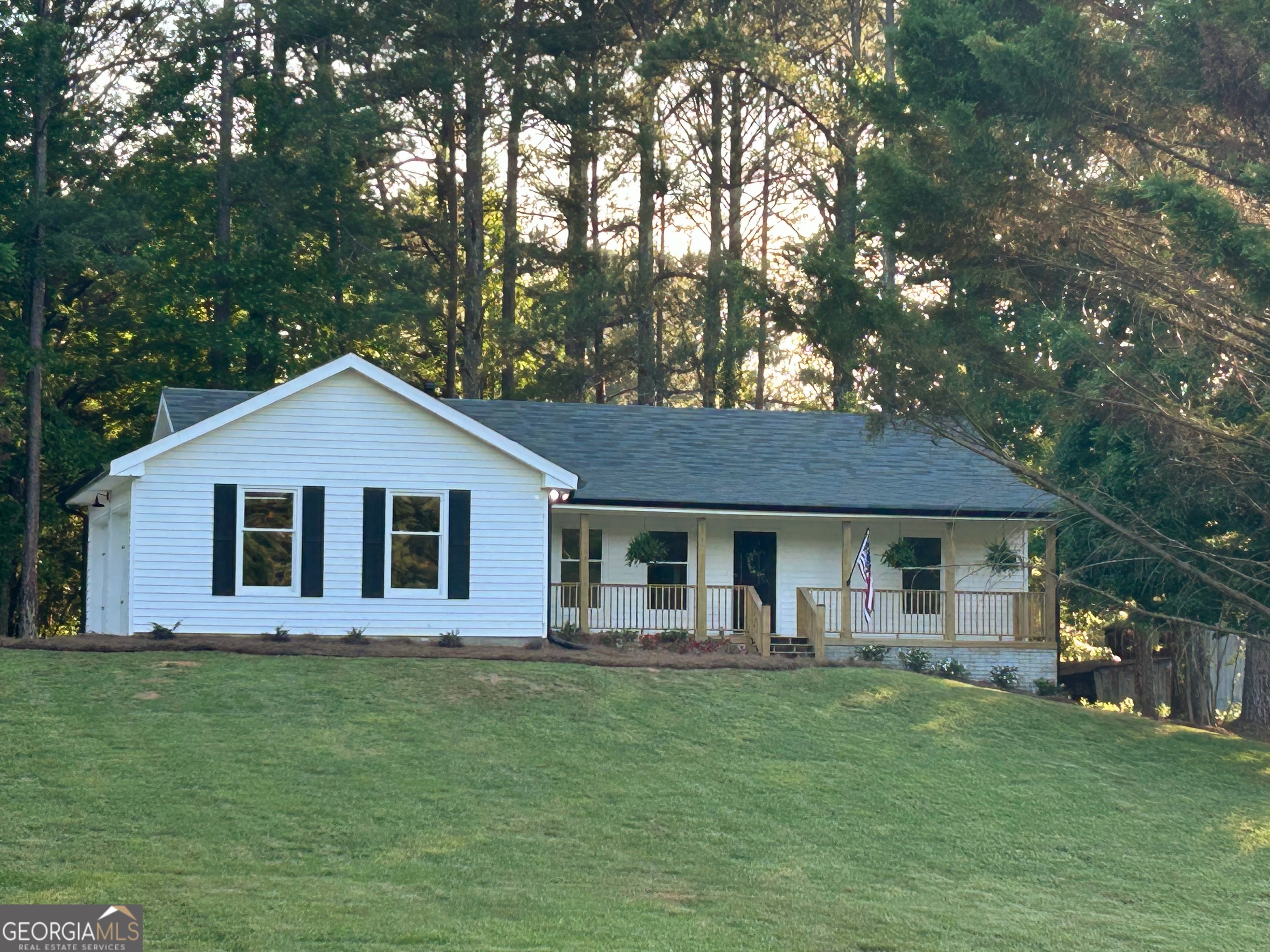 598 Beavers Road Grantville, GA 30220 - Photo 2 of 58
