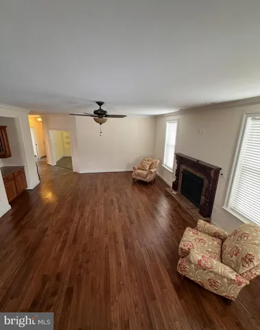 a view of house and outdoor space