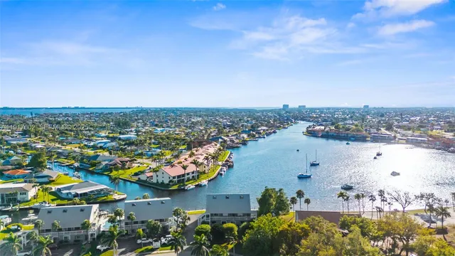 $269,000 | 610 Victoria Drive, Unit C101, Cape Coral, FL 33904