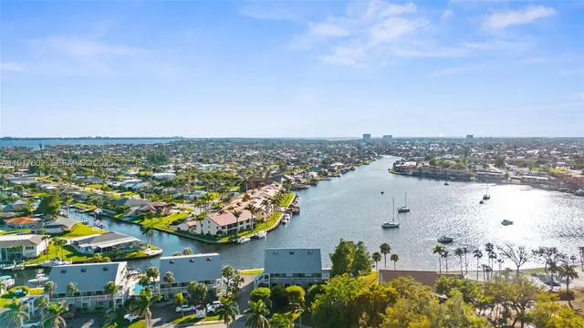 $269,000 | 610 Victoria Drive, Unit C101, Cape Coral, FL 33904