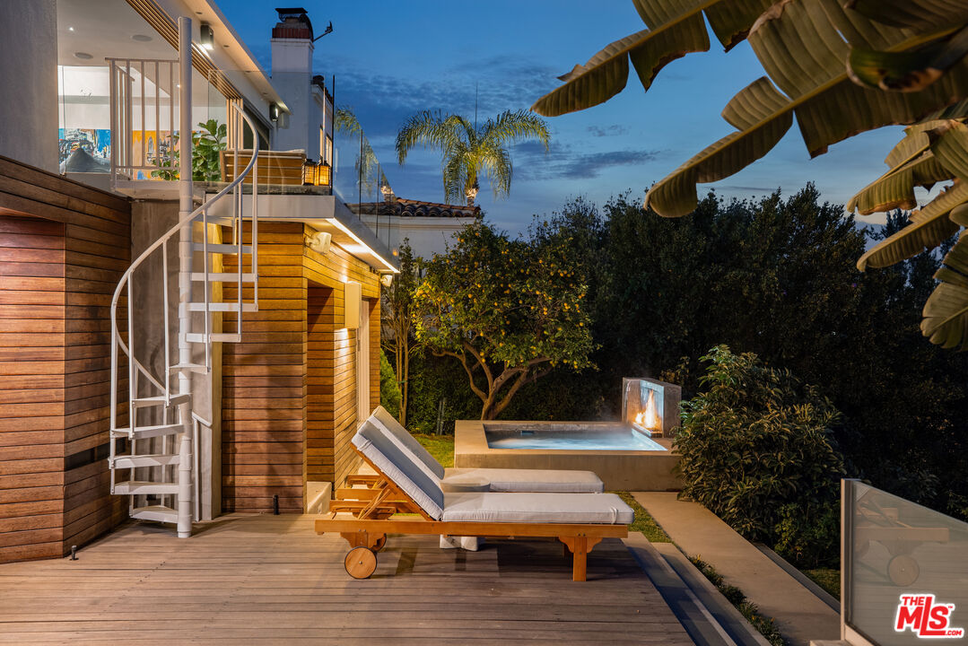 7924 Hillside Avenue Los Angeles, CA 90046 - Photo 34 of 37