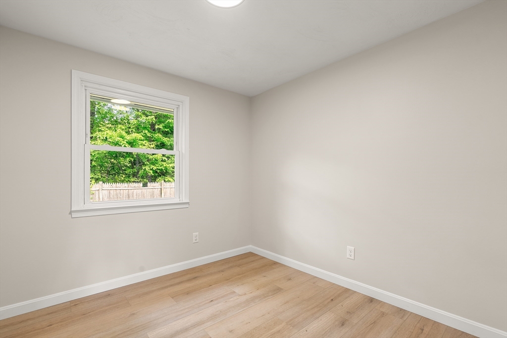 67 Roslyn Road Brockton, MA 02302 - Photo 20 of 32