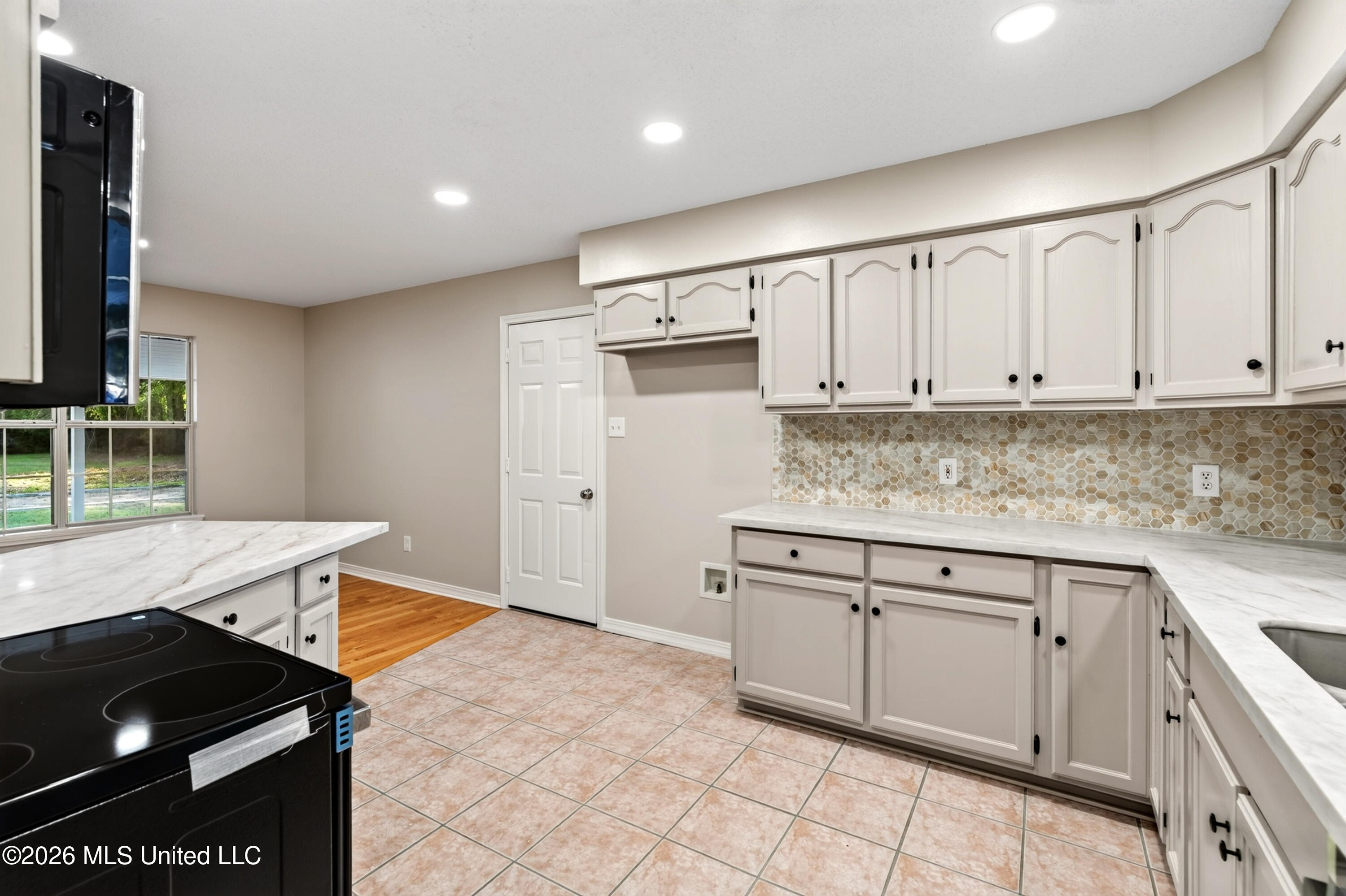 23 Ridge Crest Drive Picayune, MS 39466 - Photo 16 of 52 kitchen (9)
