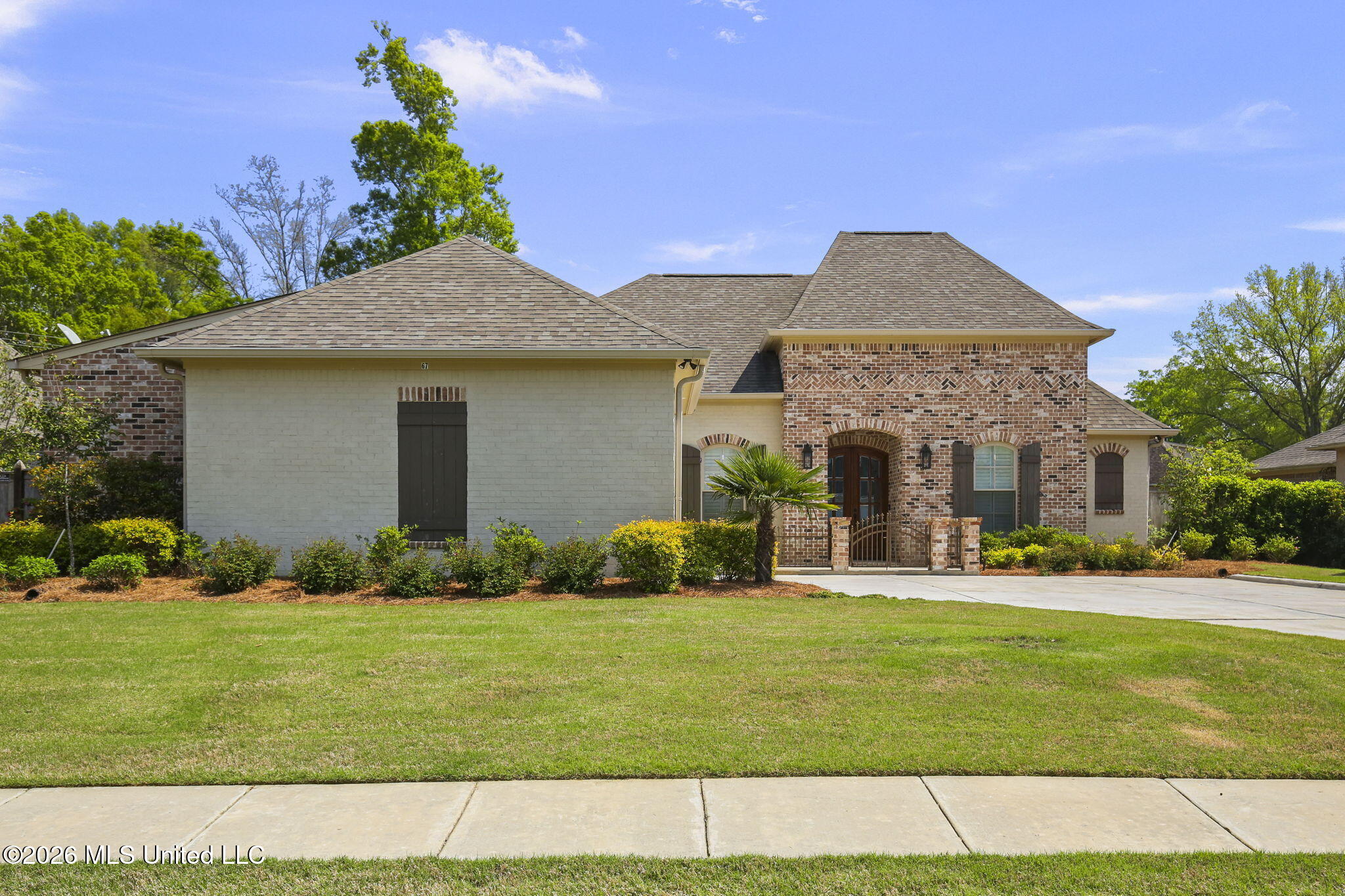 67 Grandview Circle Brandon, MS 39047 - Photo 3 of 85 2-web-or-mls-67 Grandview Cir-2