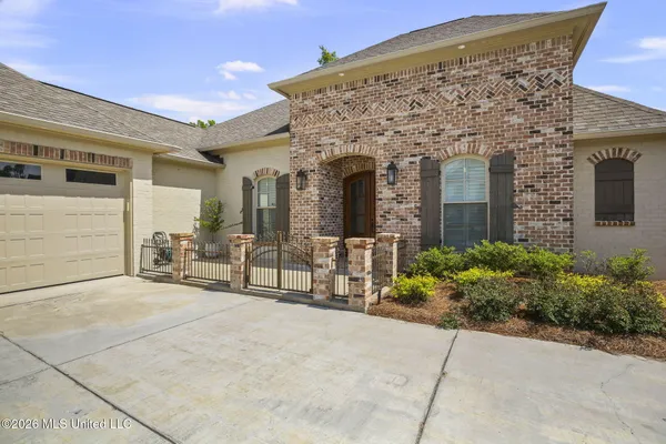 $585,000 | 67 Grandview Circle, Brandon, MS 39047