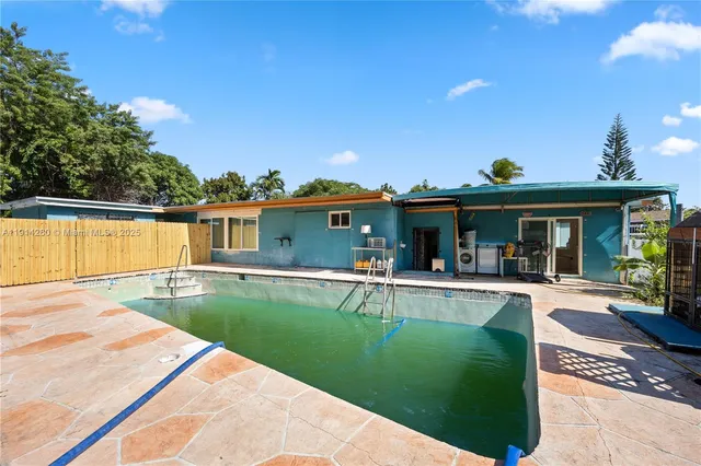 $745,000 | 16050 Northeast 8th Court, North Miami Beach, FL 33162