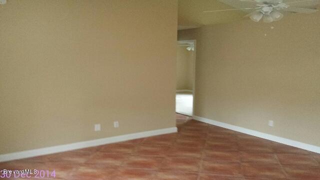 1910 Blue Ridge Avenue Melbourne, FL 32935 - Photo 3 of 8 Blue Ridge living area
