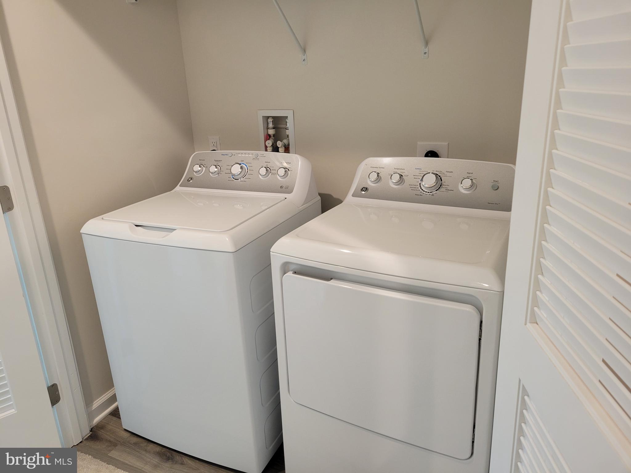 24 Mulberry Lane Clementon, NJ 08021 - Photo 8 of 13 a utility room with dryer and washer