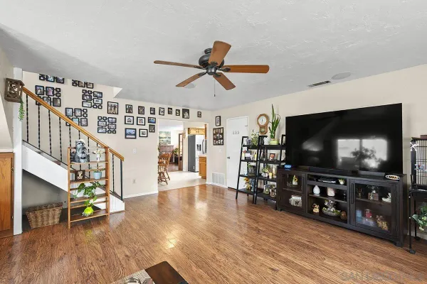 $865,900 | 9948 Kincaid Street, Santee, CA 92071