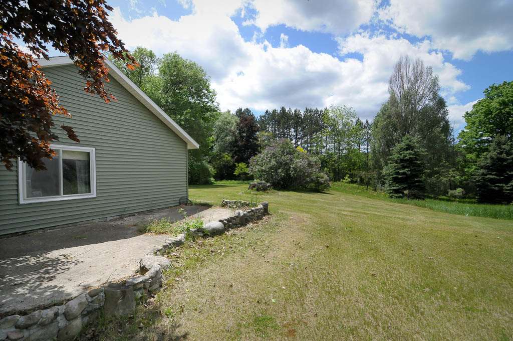 11493 East 20 Road Manton, MI 49663 - Photo 33 of 57 1817730-32.JPG