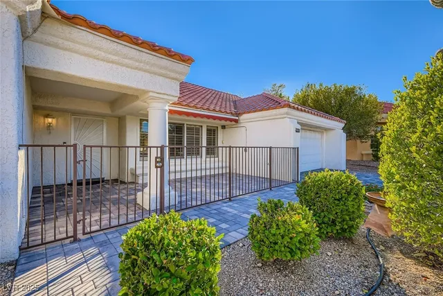 $2,500 | 9045 Firebird Drive, Las Vegas, NV 89134