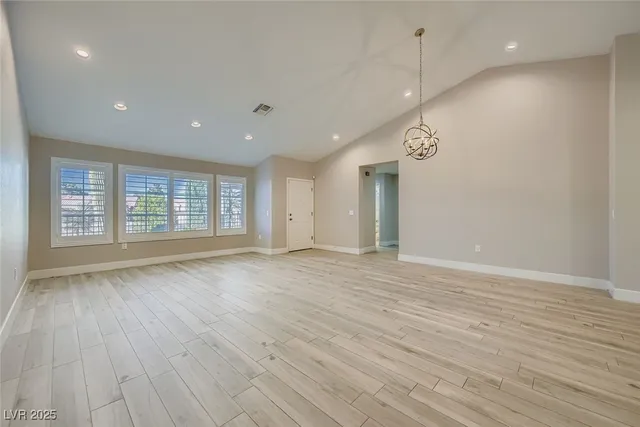 $2,500 | 9045 Firebird Drive, Las Vegas, NV 89134