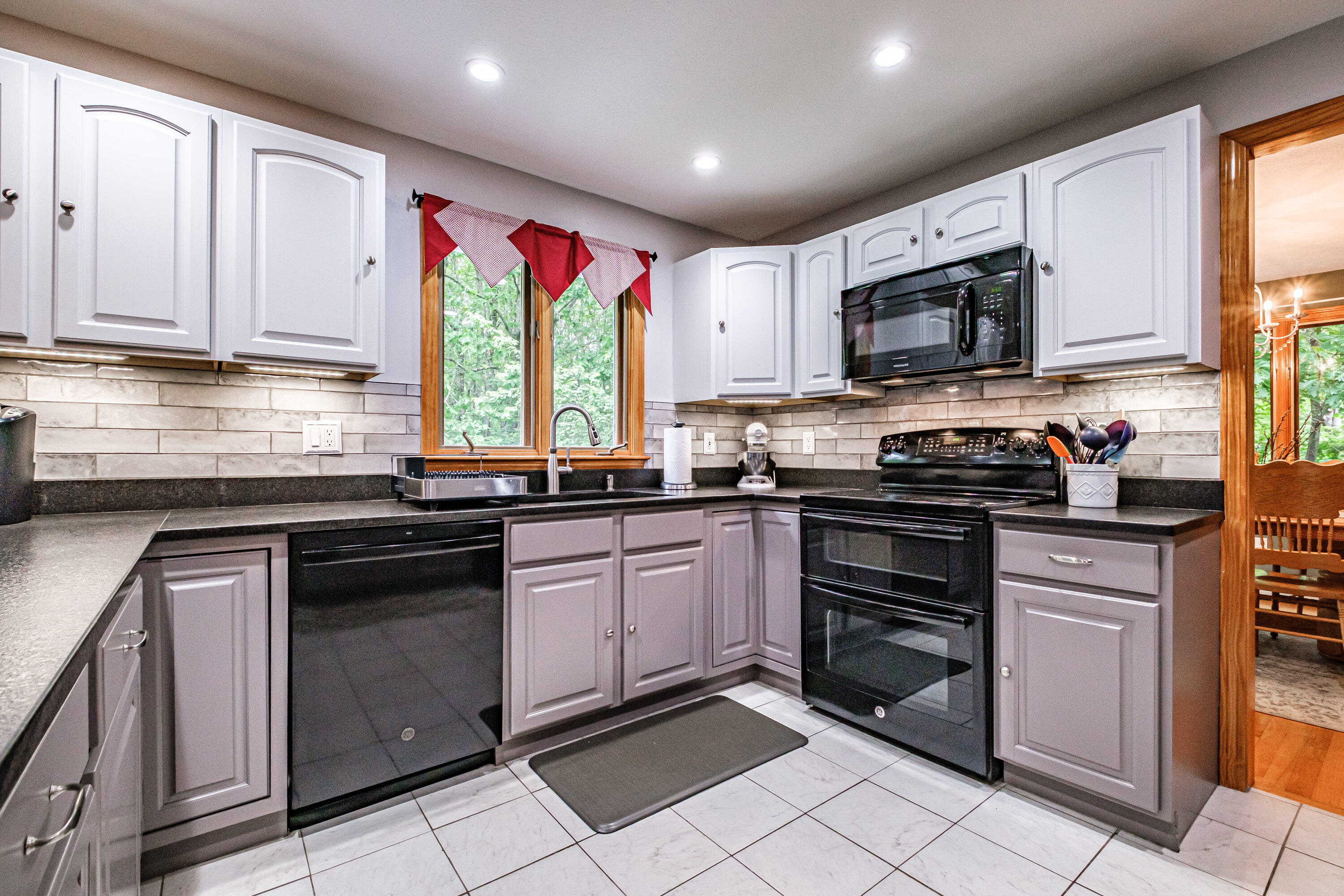 20 Oak Ridge Drive Standish, ME 04084 - Photo 13 of 37 20250610gp-63014