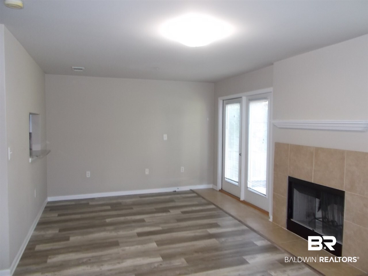 1517 Regency Road, Unit 124 Gulf Shores, AL 36542 - Photo 3 of 12