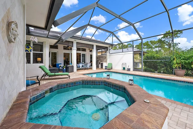 $1,295,000 | 10425 Southeast Slash Pine Court, Hobe Sound, FL 33455