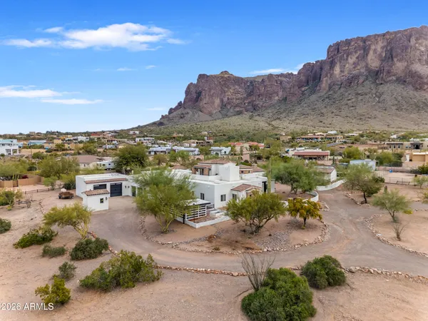 $1,590,000 | 5850 East Concho Street, Apache Junction, AZ 85119