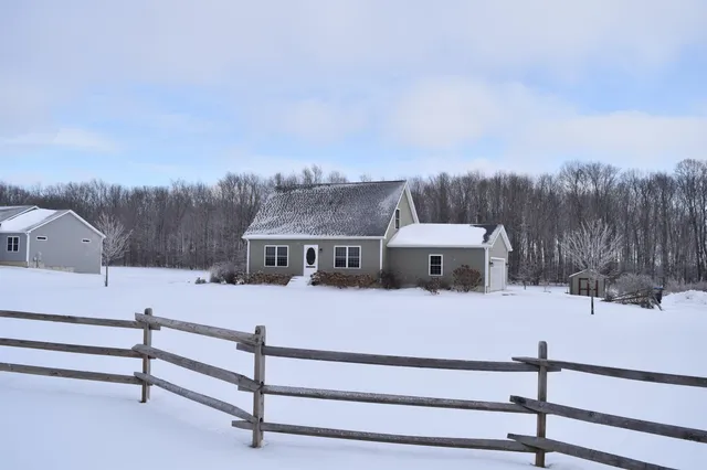 $435,000 | 86 Reynolds Road, Grand Isle, VT 05458