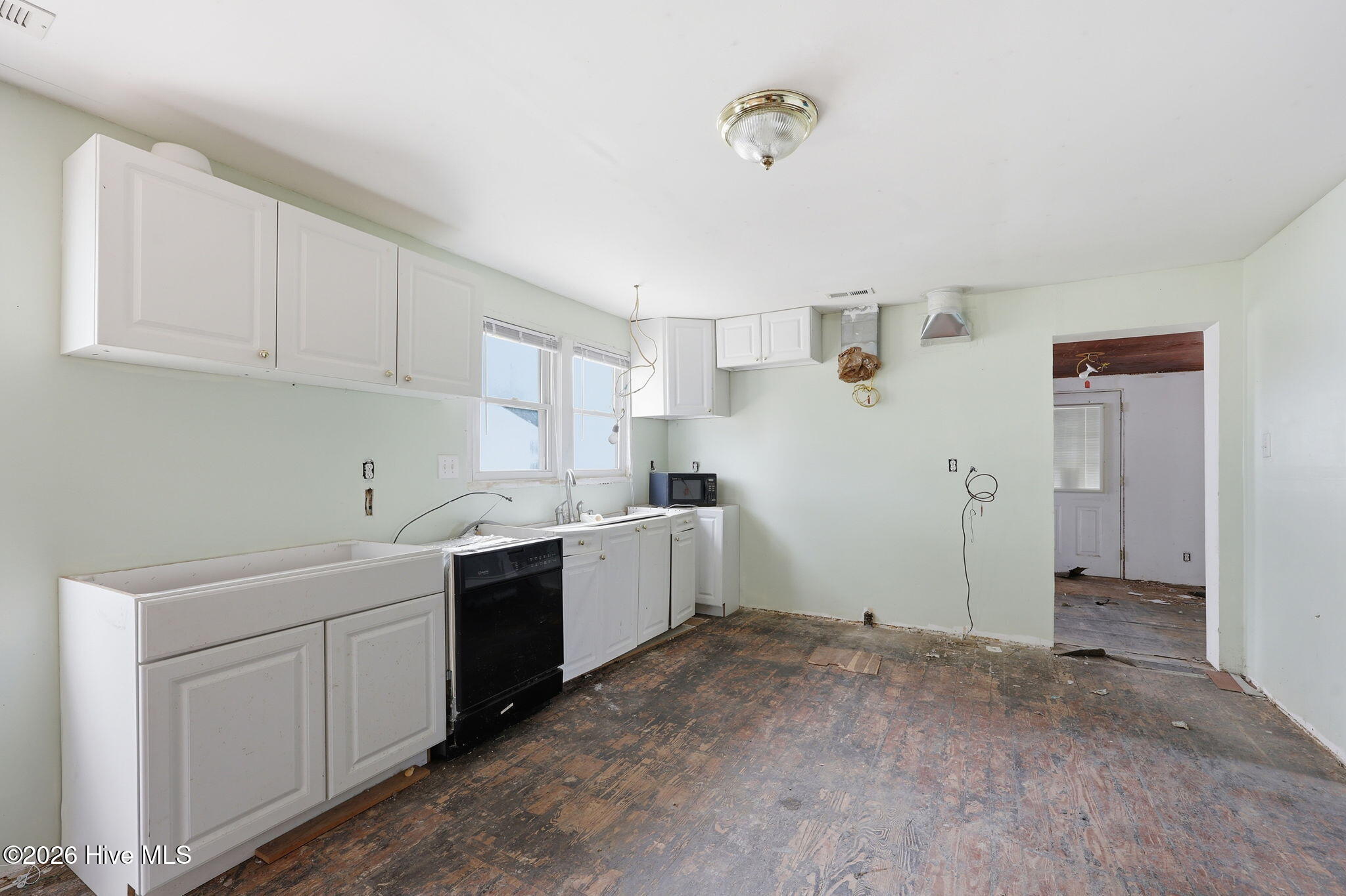 408 Pollock Street Beaufort, NC 28516 - Photo 16 of 37