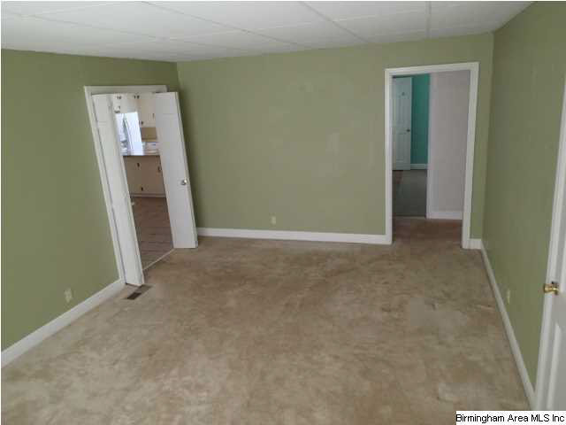 1108 Walnut Street West Sylacauga, AL 35150 - Photo 6 of 14