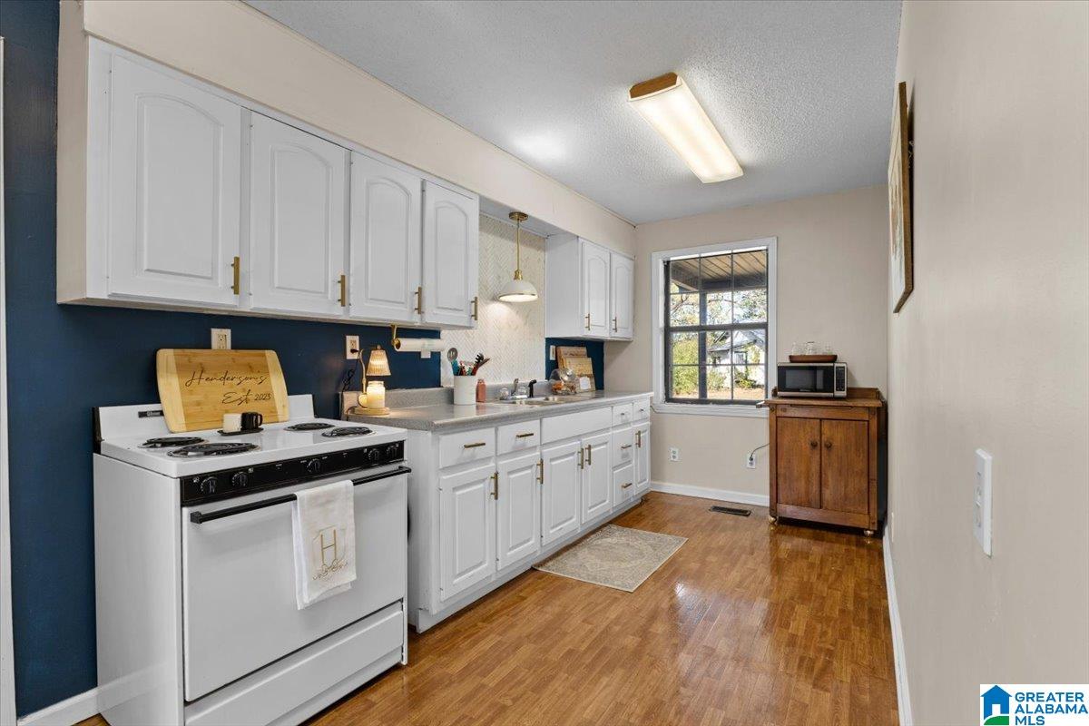 608 South A Street Oneonta, AL 35121 - Photo 16 of 27