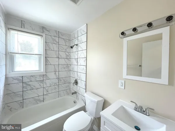 $2,095 | 300 Serenity Court, Unit 1, Prince Frederick, MD 20678