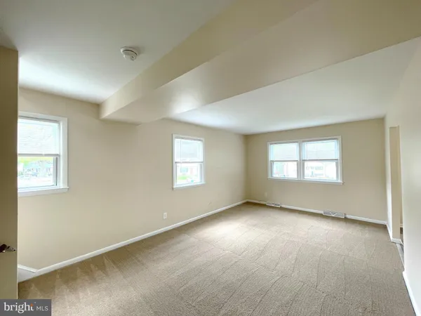 $2,095 | 300 Serenity Court, Unit 1, Prince Frederick, MD 20678