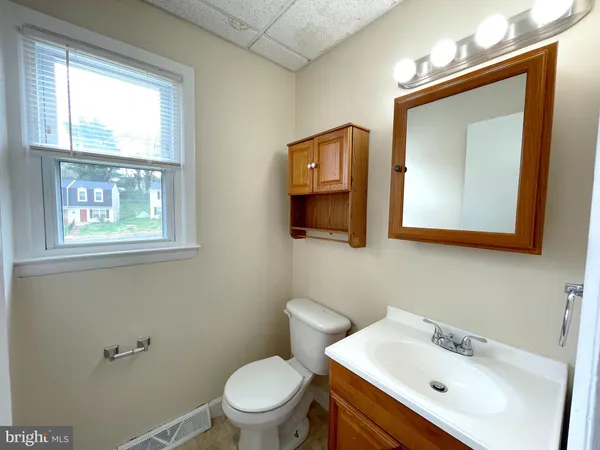 $2,095 | 300 Serenity Court, Unit 1, Prince Frederick, MD 20678