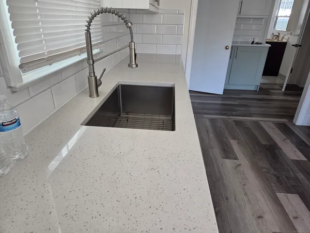 $284,900 | 17 Capitol Avenue, Waterbury, CT 06705