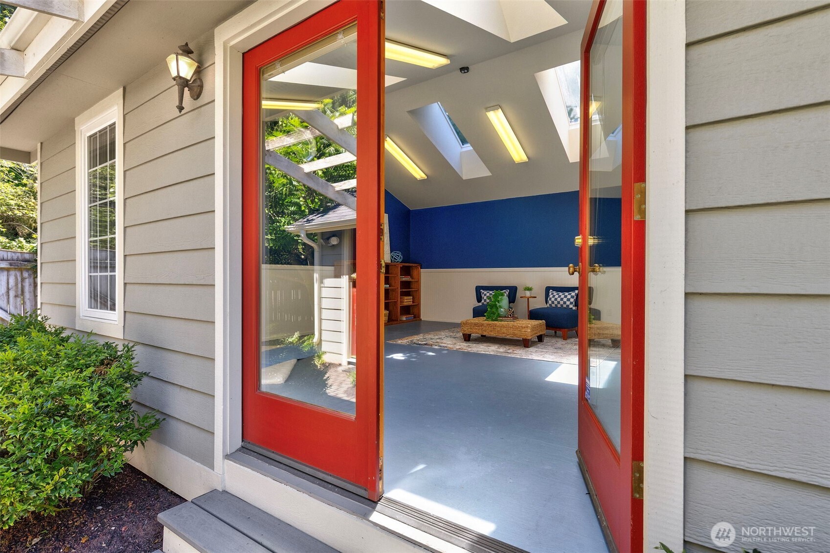 1757 Maple Street Port Townsend, WA 98368 - Photo 31 of 40 a view of a porch
