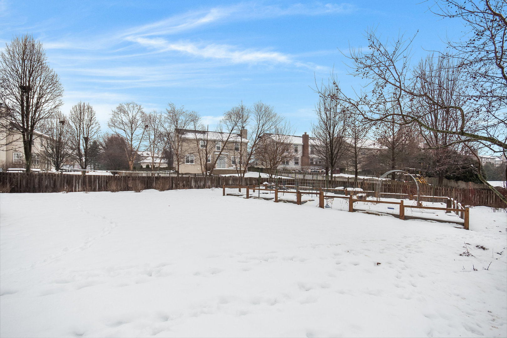 712 Eagle Brook Lane Naperville, IL 60565 - Photo 37 of 40 a view of outdoor space with trees