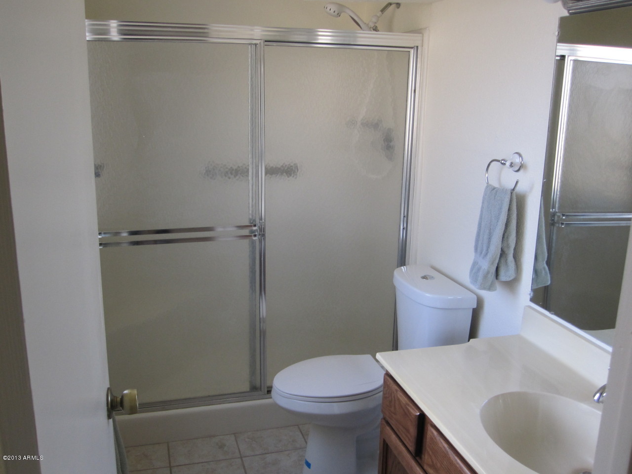 202 East Ruth Avenue, Unit 4 Phoenix, AZ 85020 - Photo 11 of 13 Master Bath w Newer Toilet