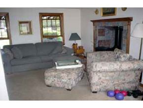 69 Jennison Road Milford, NH 03055 - Photo 3 of 9
