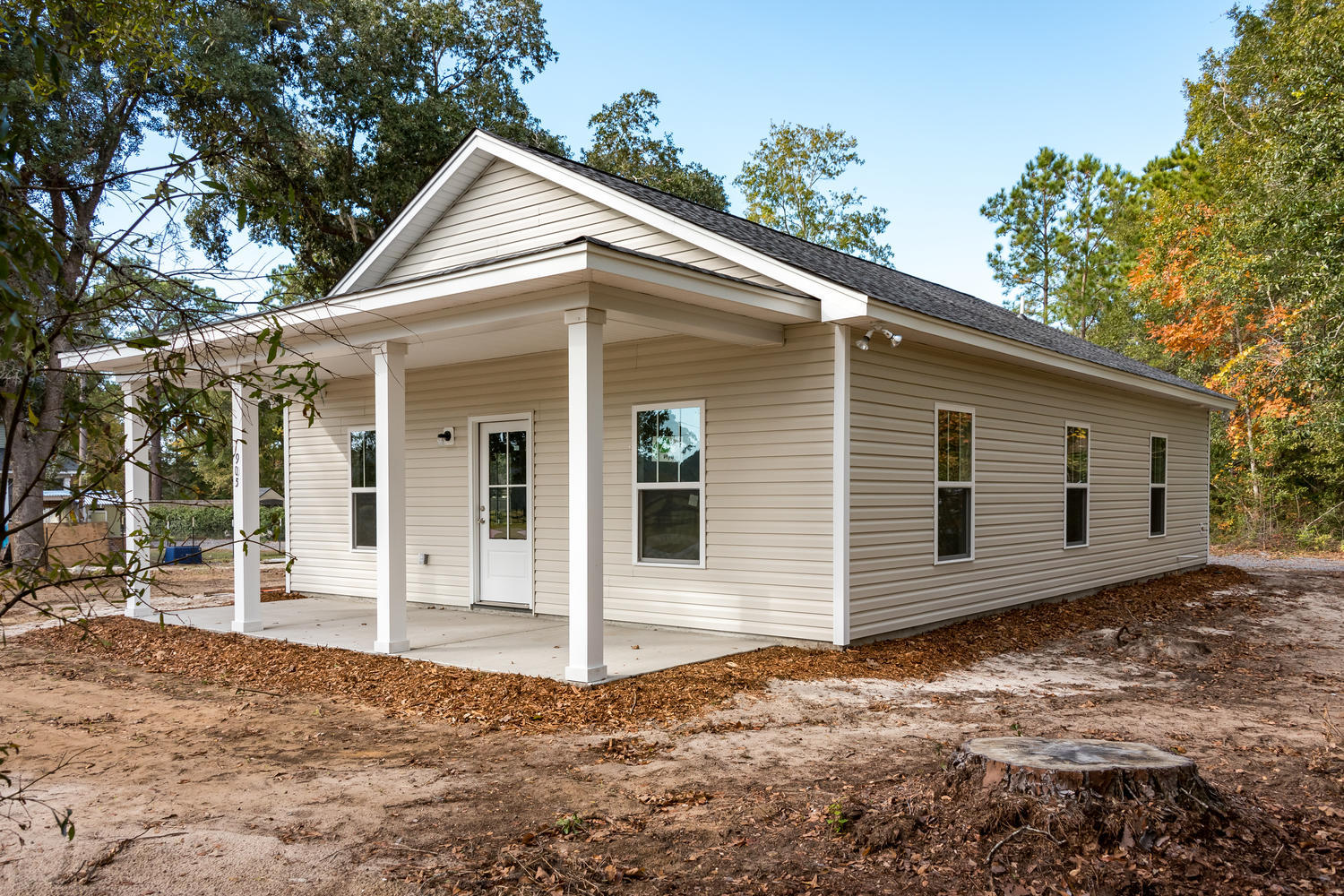 905 Ralph Nesbit Road Awendaw, SC 29429 - Photo 2 of 24 Front right