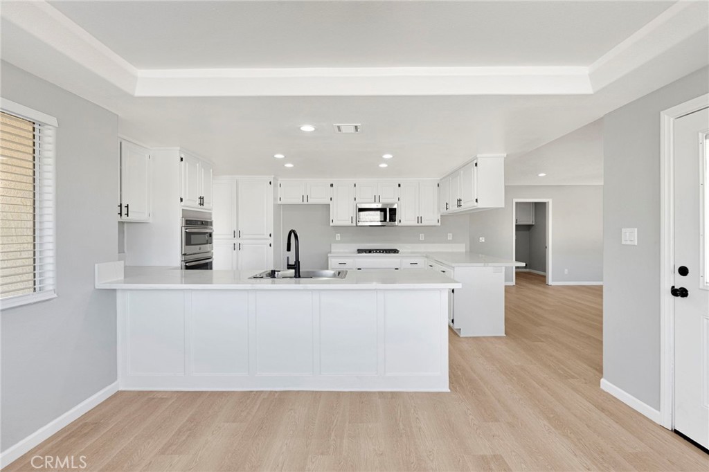 16731 Iwa Road Apple Valley, CA 92307 - Photo 22 of 70