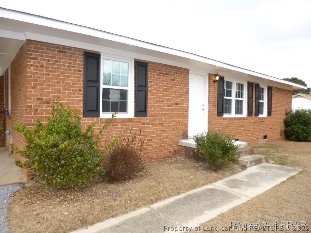 5135 Murphy Road Stedman, NC 28391 - Photo 3 of 33 front view of a house