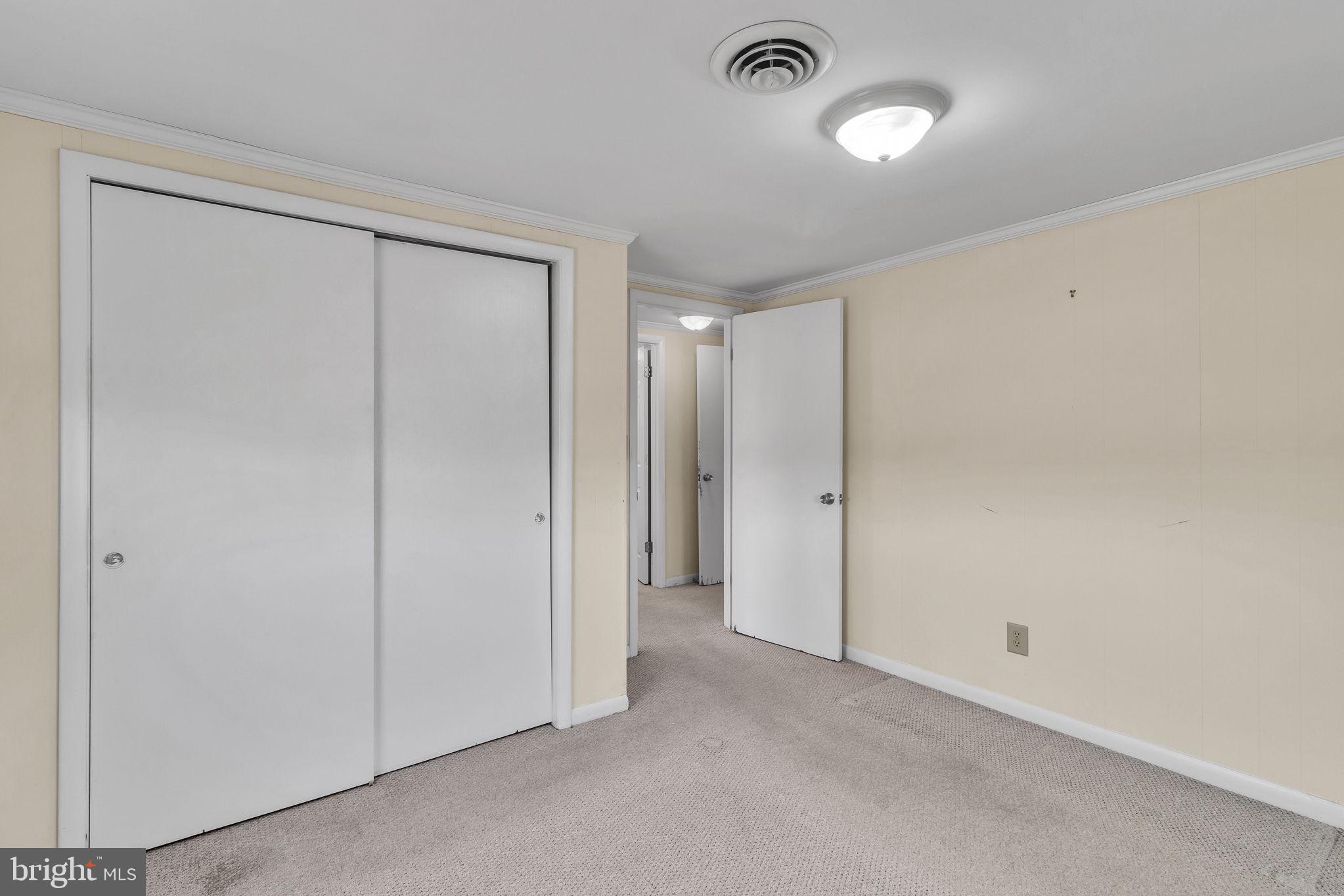 305 Colieville Lane Reedville, VA 22539 - Photo 17 of 49 Spacious room with versatile layout.