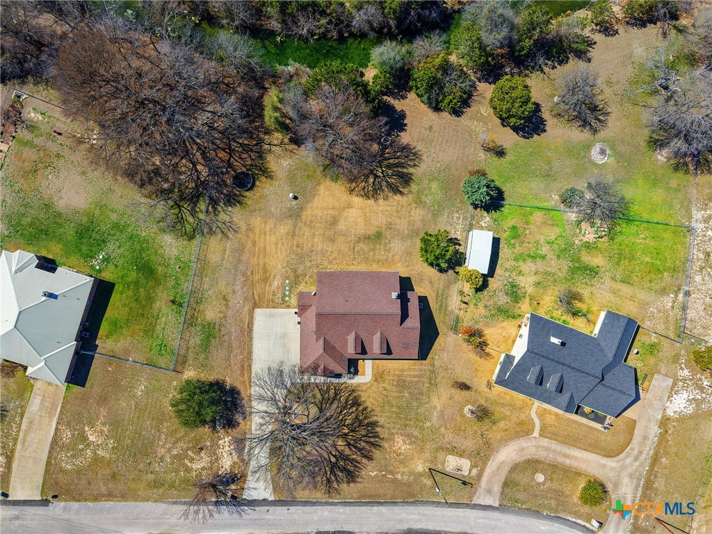 957 County Road 3350 Kempner, TX 76539 - Photo 32 of 35 an aerial view of a house with a yard