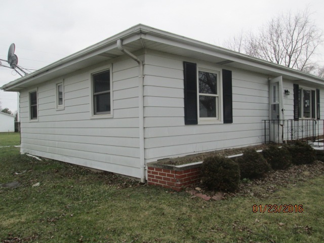 16528 Swank Street Yoder, IN 46798 - Photo 4 of 14