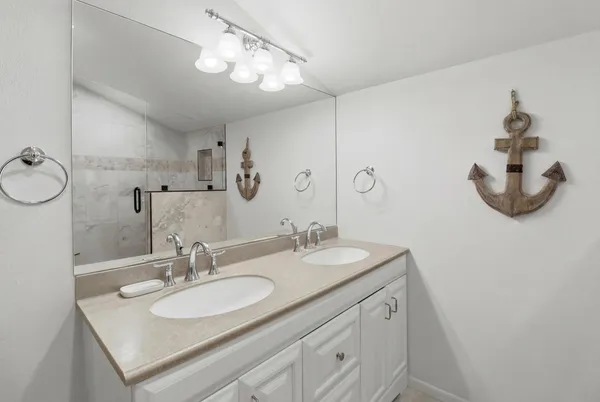 $4,300 | 403 Island Drive, Horseshoe Bay, TX 78657