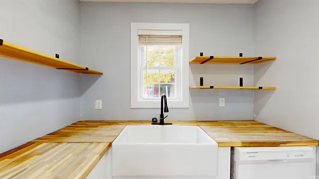 $90,000 | 909 1/2 East Lake Street, Summitville, IN 46070