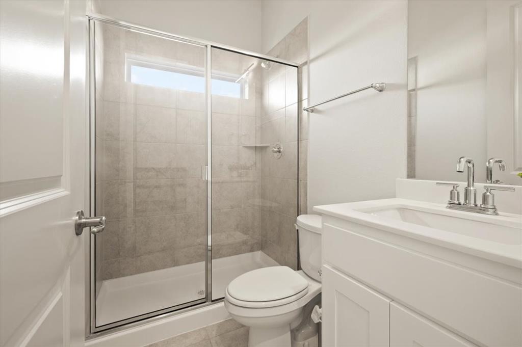 3905 Timberview Street Midlothian, TX 76065 - Photo 23 of 40 Bath 2 level 1