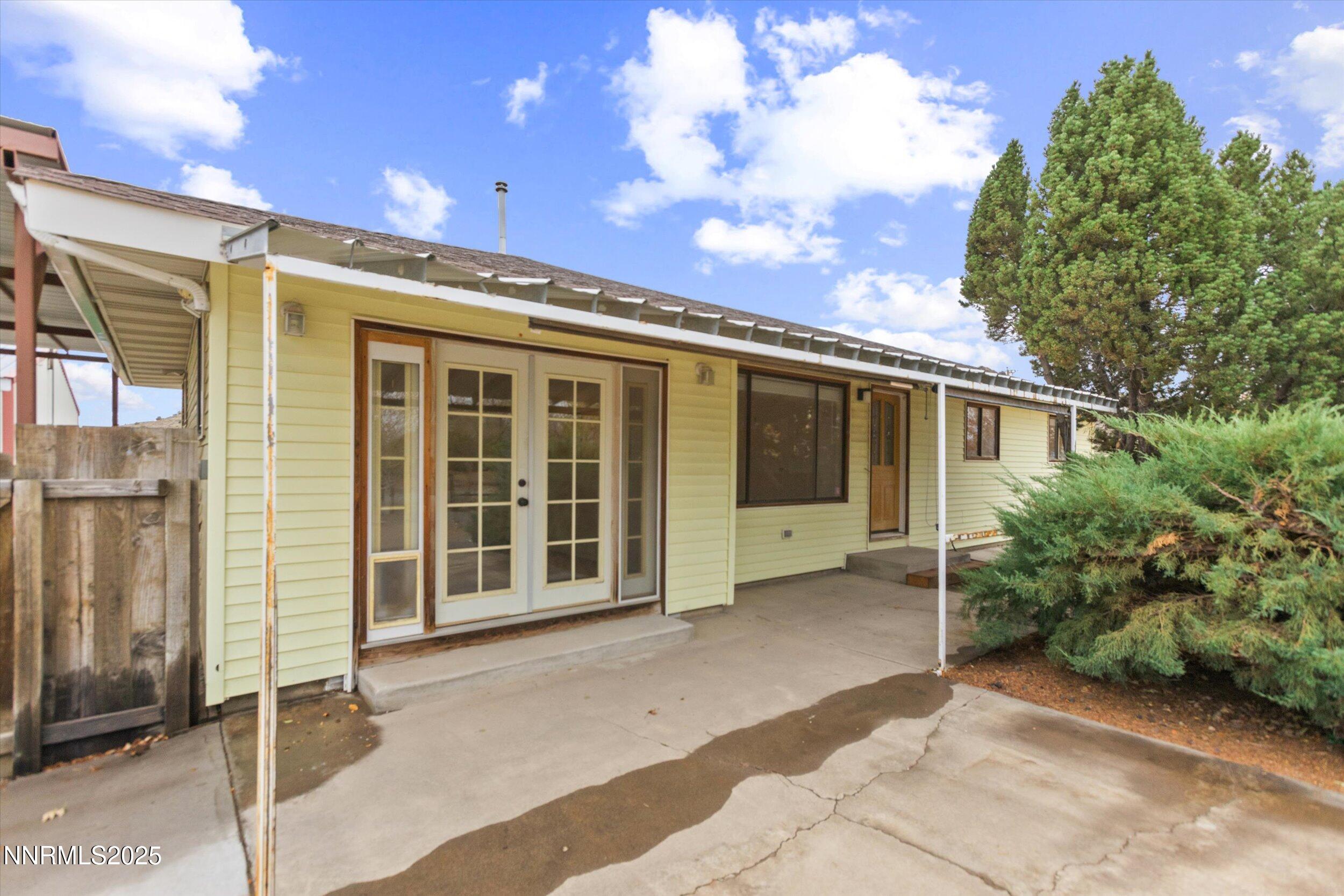 11360 Fir Drive Reno, NV 89506 - Photo 24 of 33 Front Entrance