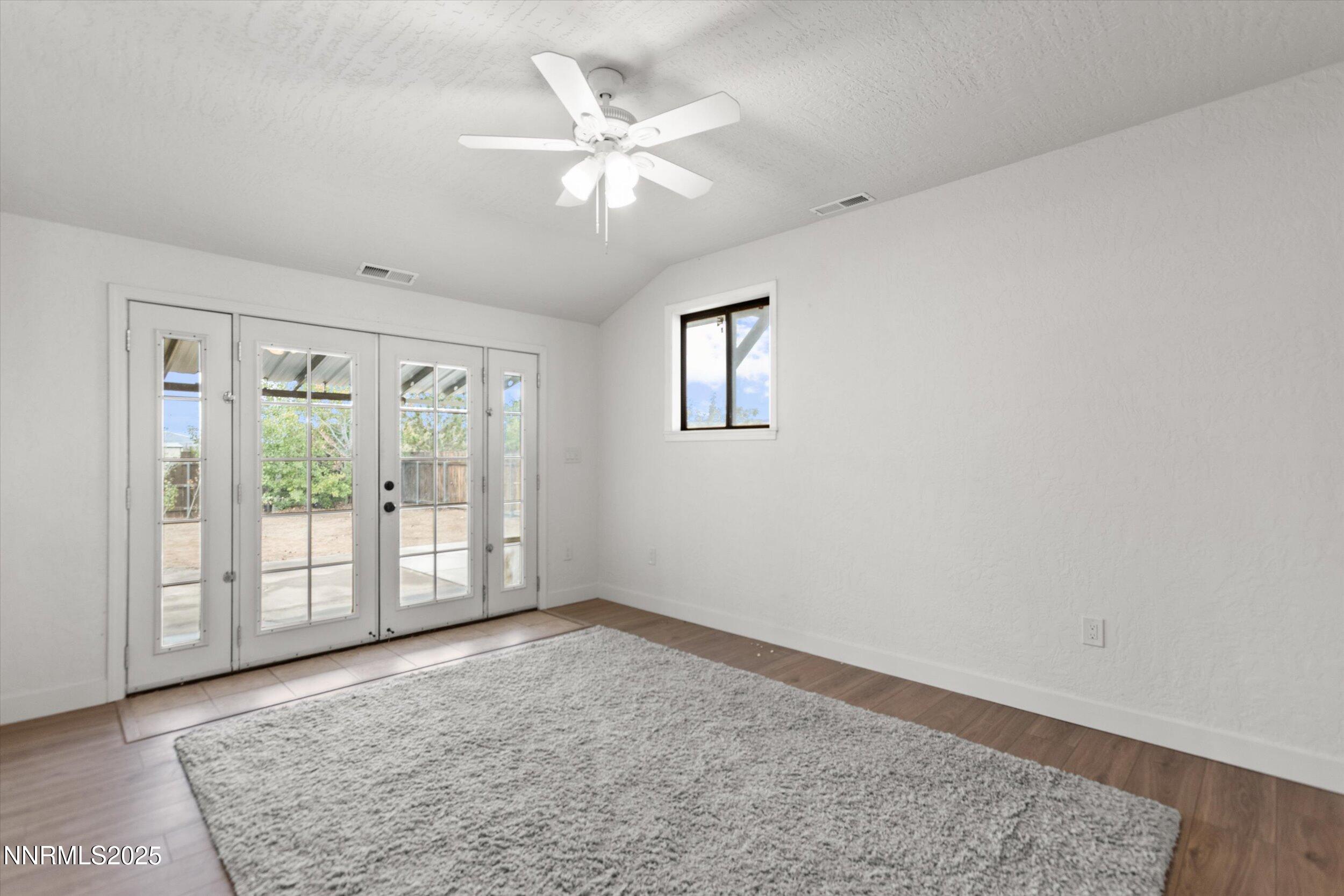 11360 Fir Drive Reno, NV 89506 - Photo 4 of 33 Family Room