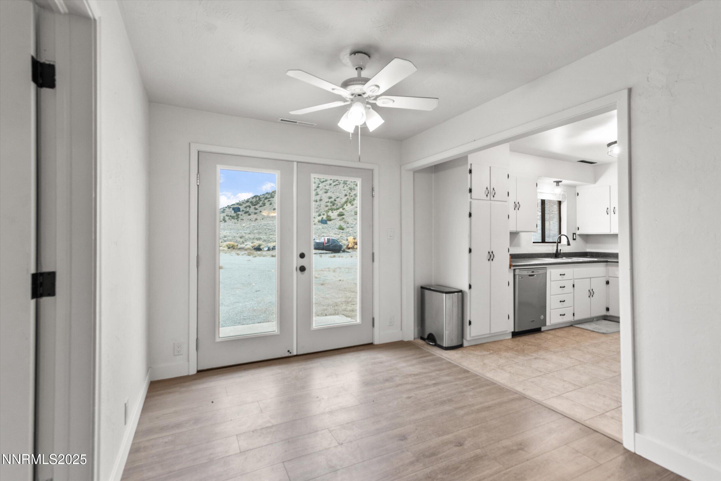 11360 Fir Drive Reno, NV 89506 - Photo 7 of 33 Dining