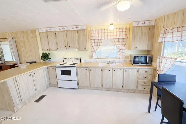 $28,000 | 4065 East University Drive, Unit 516, Mesa, AZ 85205