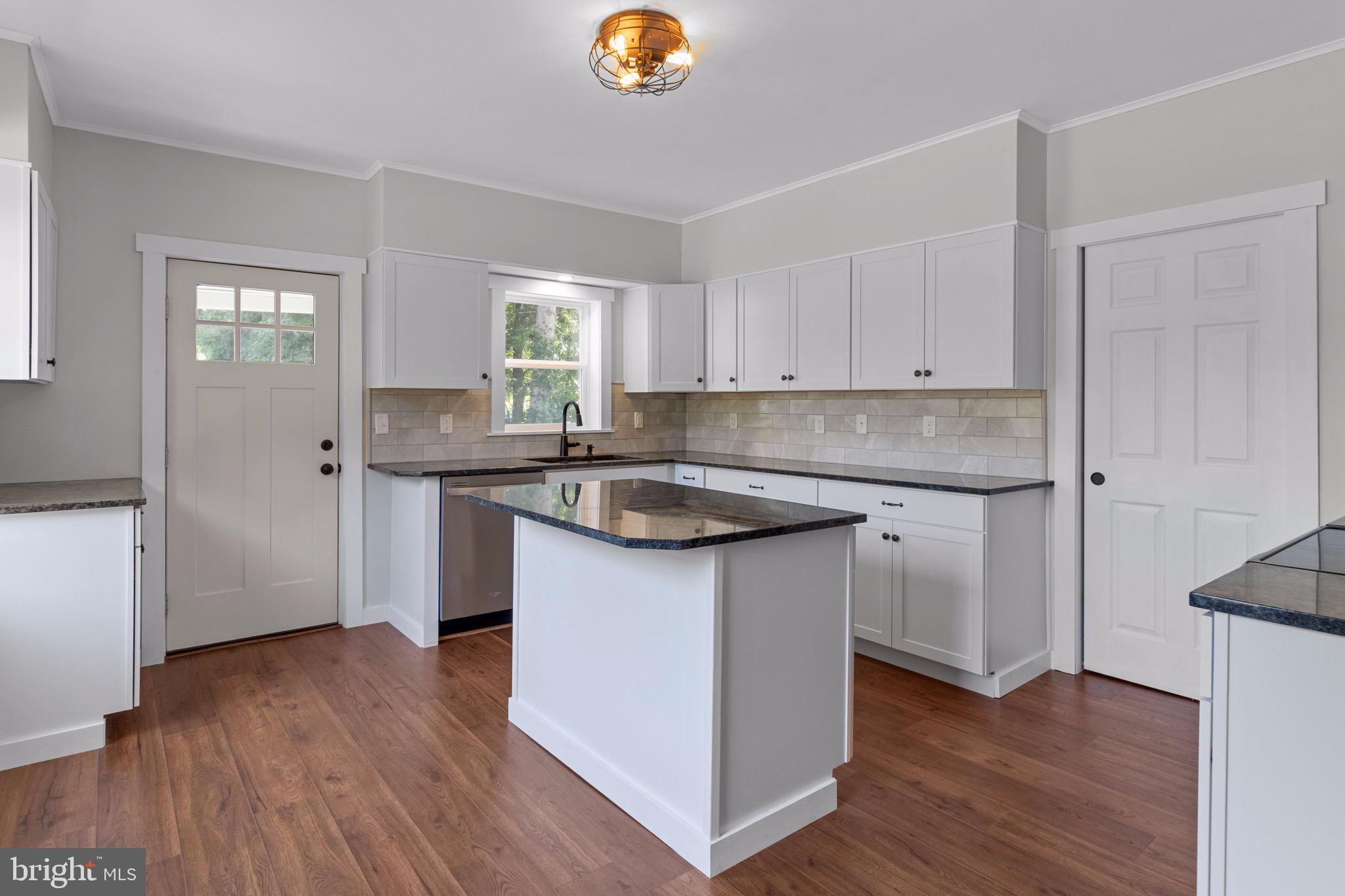 77 Hope Crossing Road Belvidere, NJ 07823 - Photo 14 of 44 Gallery Image 14
